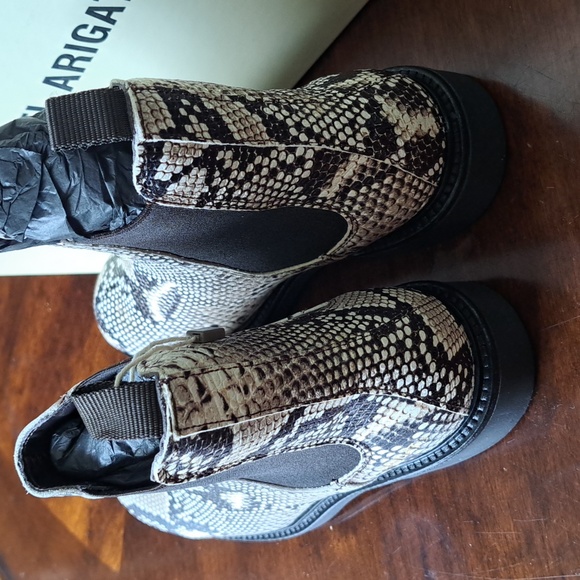 Axel Arigato Leather Chelsea Boots - Picture 3 of 7